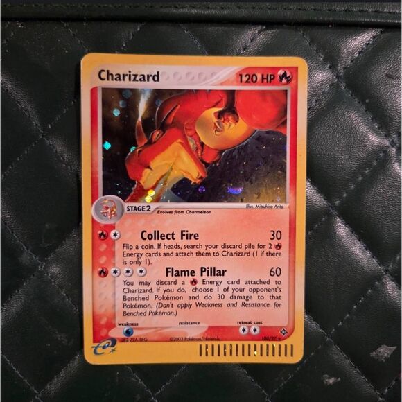 Charizard 100/97 Holo Rare – Skyridge 2003  – EX E-Series Pokémon Card(Creasing) - Picture 1 of 7
